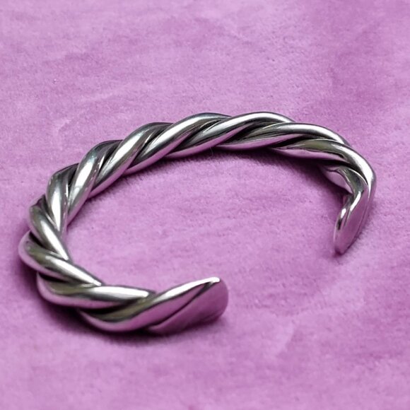 Silpada .925 sterling silver twisted cuff bracelet - Picture 3 of 11